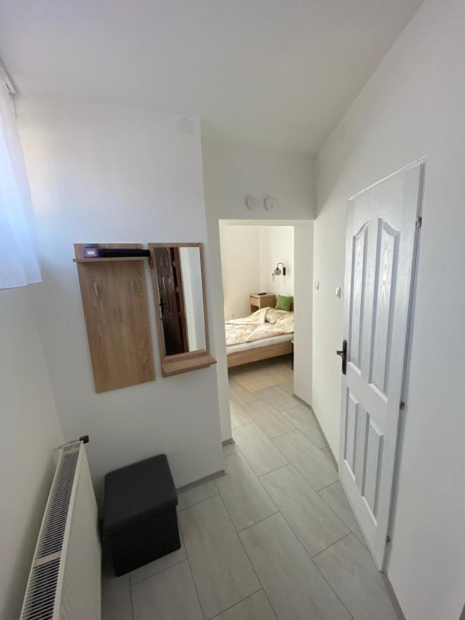 Rad-Var Apartmanhaz เอ็กเกอร์ ภายนอก รูปภาพ